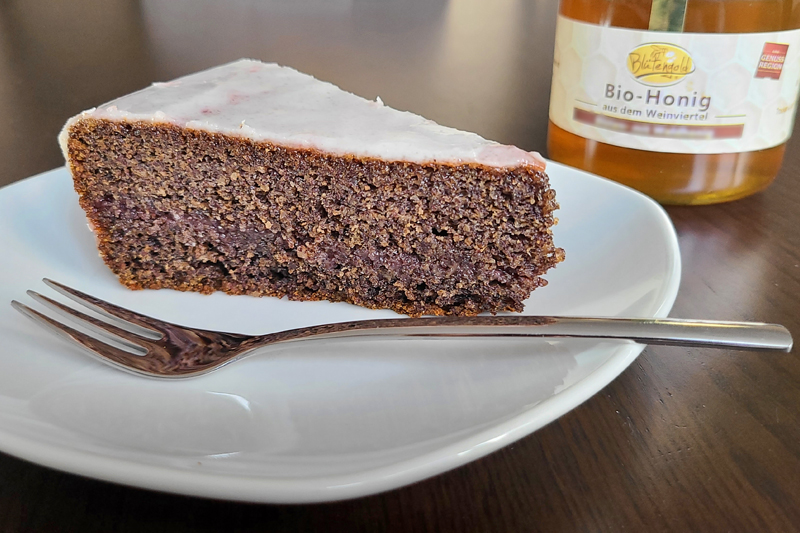 Mohntorte mit Honigglas